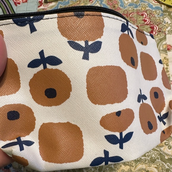 Aerie belt bag and zipper pouch - Picture 8 of 11